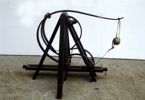 Eine Katapult. Modell nach der Zeichnung von Leonardo da Vinci. Museum für Wissenschaft und Technologie, Mailand