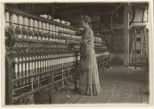 In einer altmodischen Textilfabrik (Spinner)