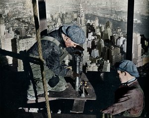 Die letzten Bolzen am Morgenmast des Empire State Building, um 1931