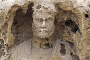 Katakomben von Kom-esh-Shuqafa, Innenraum des Hypogäums (Detail)