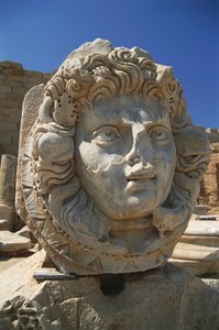 Libyen, Tripolitanien, Leptis Magna, Severan Forum, Nereidenkopf