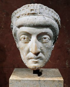 Marmorkopf des römischen Kaisers des Ostens Theodosius II. von Unbekannt Unbekannt