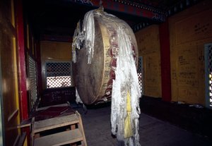 Gebetsrad im Ganden Sumtseling Kloster in Shangri-La, auch bekannt als Zhongdian oder Gyalthang, Yunnan, China