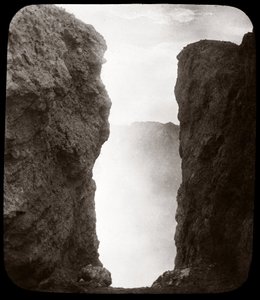 Blick in einen Vulkankrater, Japan von Unbekannt Unbekannt