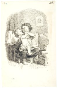 Kleines Mädchen badet ein kleineres Kind
