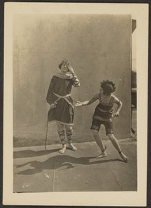 [Tänzer auf dem Dach]