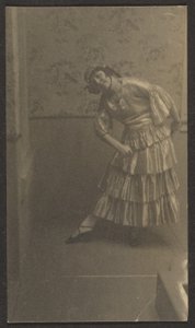Tänzerin von Louis Fleckenstein