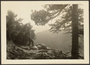 [Figur in einer Berglandschaft] von Louis Fleckenstein