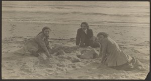 [Figuren am Strand] von Louis Fleckenstein