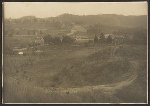 [Landschaft mit Häusern auf dem Land]