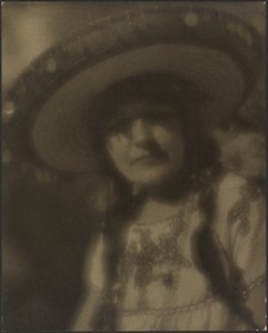 [Porträt einer Frau in mexikanischer Tracht]