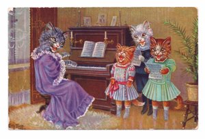 Edwardianische Postkarte von vier Katzen in Menschenkleidung um ein Klavier, ca. 1910