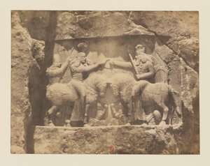 Naqsh-e Rostam, Felsenrelief. Investitur von Ardeshir I. durch den Gott Ahura-Mazda (Ansicht 10)