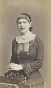 Unbetiteltes Porträt einer sitzenden Frau, 1865-81