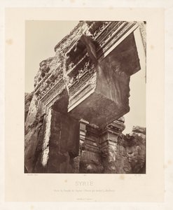 Ansicht der Kolonnade in der Mitte des Tempels von Luxor, Ägypten