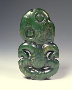 Anhänger in Form des Gottes Hei-Tiki, späte 18. Jahrhundert von Maori