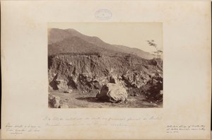 Detaillierte Studie der glazialen Formation des Portão Vermelho mit erratischen Blöcken
