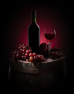 Elegantes Wein Stillleben
