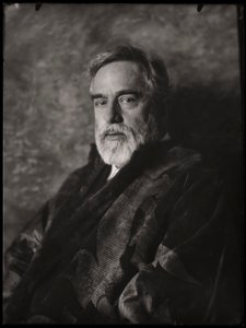 Selbstporträt, ca. 1935 von Mariano Fortuny y Madrazo