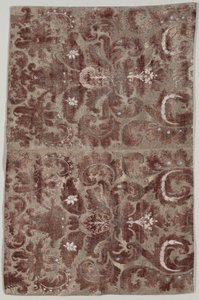 Zwei verbundene Paneele von "Fortuny Painted Velvet"