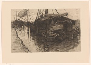 Angelegte Boote in einem Hafen
