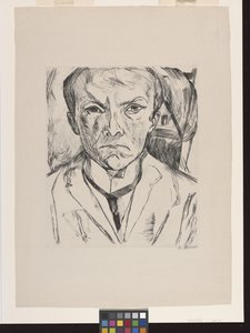 Frontal-Selbstporträt mit Hausgiebel im Hintergrund von Max Beckmann