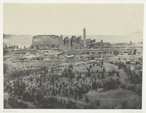 Palais de Karkak, Gesamtansicht der Ruinen, von Osten aufgenommen, Theben, 1849-51, gedruckt 1852 von Maxime Du Camp