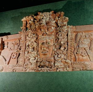 Architektonische Maske, Campeche, Halbinsel Yucatán, Mexiko (Stuck)
