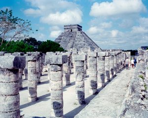 Präkolumbische Zivilisation: Ansicht der Stätte von Chichen Itza in der Region Yucatan. Maya-Zivilisation, klassische Periode und Maya-Renaissance, 750-1200 n. Chr. Mexiko
