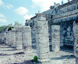 Präkolumbische Zivilisation: Blick auf die Stätte von Chichen Itza in der Region Yucatan. Maya-Zivilisation, klassische Periode und Maya-Renaissance, 750-1200 n. Chr. Mexiko