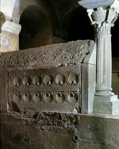 Merowingische Kunst: Kenotaph der Äbtissin Theodechilde (oder Telchide) (gestorben 662 n. Chr.)