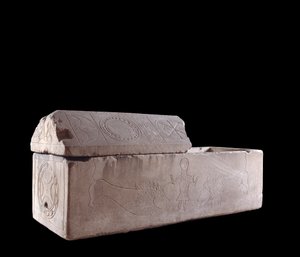 Merowingische Kunst: Sarkophag von Charenton-sur-Cher von Merovingian