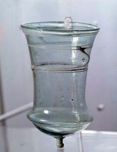Merowingische Kunst: Glas. Gallien 6. Jahrhundert. Musée national d
