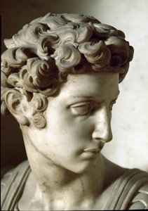 Allegorie von Tag und Nacht: Detail des Verstorbenen. Mausoleum von Giuliano de Medici. Marmorskulptur