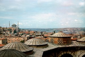 Osmanische Architektur: Blick auf die Stadt mit der Süleymaniye-Moschee (1550-1557) von Mimar Sinan