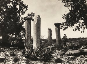„Ein Imperium aufbauen“ im faschistischen Zeitalter: Axum Überreste in Cohaito, 09/05/1936 von Modestino Baldinetti