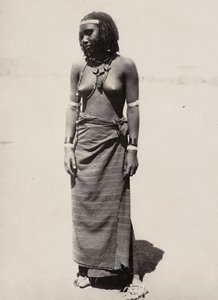 „Ein Imperium aufbauen“ im faschistischen Zeitalter: eine Cunama-Frau, 09.05.1936