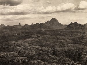 „Ein Imperium aufbauen“ im faschistischen Zeitalter: die Berge von Adua, Äthiopien, 09/05/1936 von Modestino Baldinetti