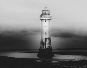Einsamer Küstenleuchtturm