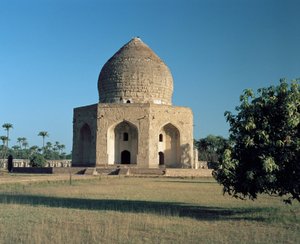Ansicht des Mausoleums von Asif Khan in Shahdara Bagh von Mughal School