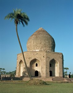 Ansicht des Mausoleums von Asif Khan in Shahdara Bagh von Mughal School