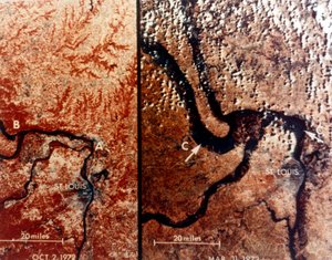 Erde aus dem Weltraum - der Mississippi und St. Louis, USA, ca. 1980er von NASA Images