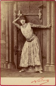 Sarah Bernhardt als Kaiserin Theodora in Sardous "Theodora" von Nadar [Gaspard Félix Tournachon]