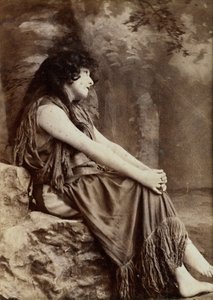 Porträt von Sarah Bernhardt in einer New Yorker Produktion von Napoleon Sarony