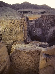 Graben an der neolithischen archäologischen Stätte von Jericho von Nathan Benn