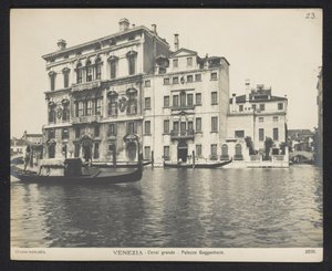 Außenansicht des Palazzo Guggenheim in Venedig von Neue Photographische Gesellschaft