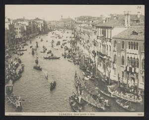 Gondeln auf dem Canal Grande in Venedig von Neue Photographische Gesellschaft