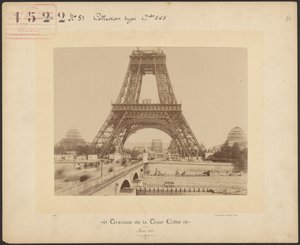 Arbeiten am Eiffelturm von Neurdein freres