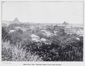 New Plymouth, Neuseeland: Vogelperspektive, zeigt Zuckerhüte und Kloster von New Zealand Photographer