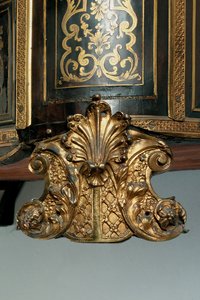 Detail einer Louis XIV Kommode